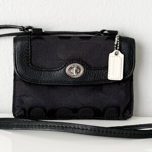 Vintage Coach Signature Turn-lock Wallet Crossbody